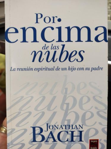 Portada del libro de Por encima de las nubes