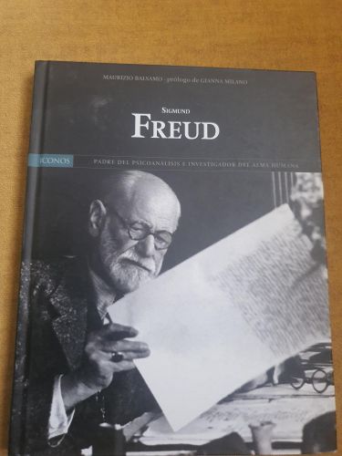 Portada del libro de Sigmund Freud padre del psicoanálisis e investigador del alma humana
