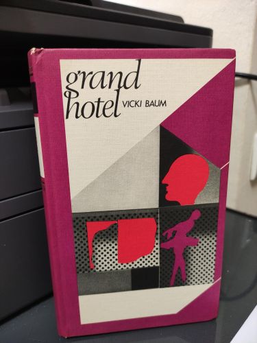 GRAND HOTEL