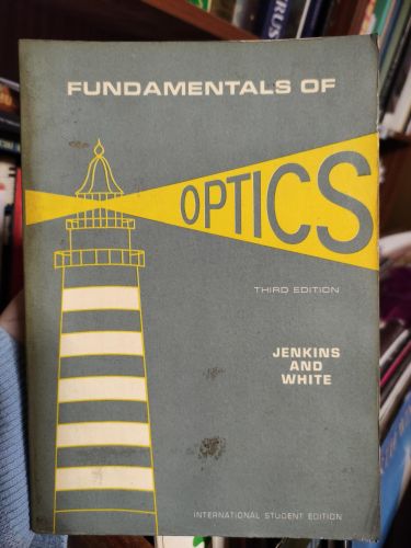 Portada del libro de FUNDAMENTALS OF OPTICS [PAPERBACK] JENKINS AND WHITE