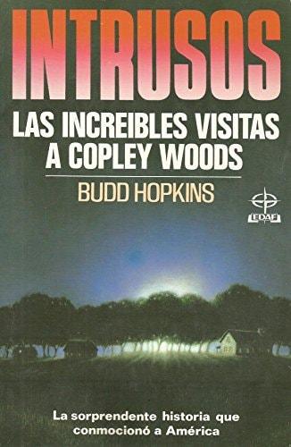 Portada del libro de INTRUSOS: SERES HUMANOS SECUESTRADOS POR ALIENÍGENAS [TAPA BLANDA]