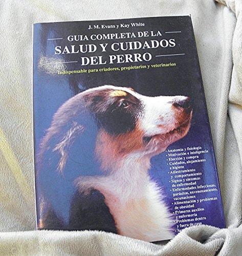 Portada del libro de GUIA COMPLETA DE LA SALUD Y CUIDADOS DEL PERRO (SALUD,YOGA,RELAJACION) EVANS J,M.Y WHITE.K, AND KRIENS,...