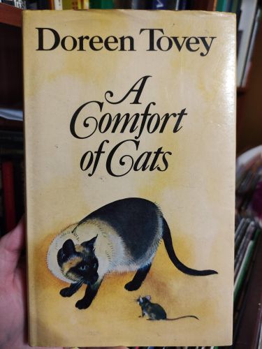 Portada del libro de TITLE: A COMFORT OF CATS [HARDCOVER]